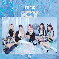 Itzy — It'z Summer — обложка